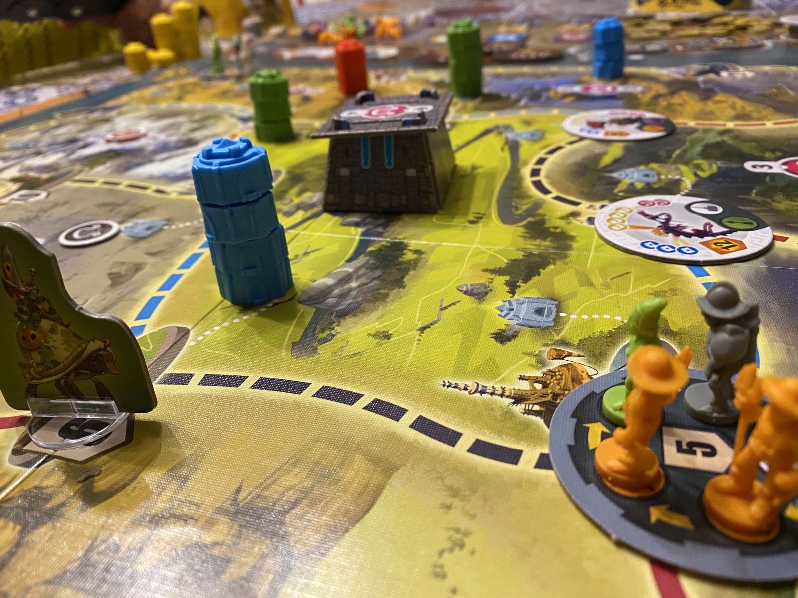 Lords of Xidit, come gira